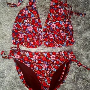 Super cute with summery ruffle